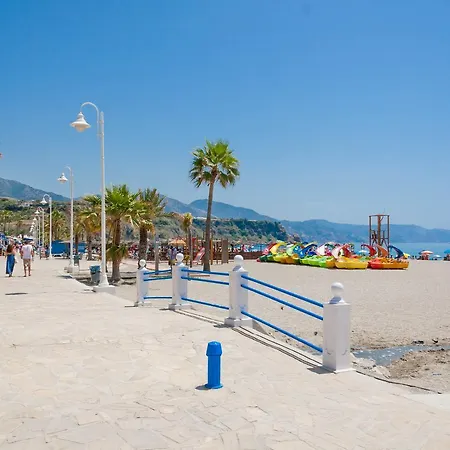 Jardines De Burriana Playa Canovas * Nerja